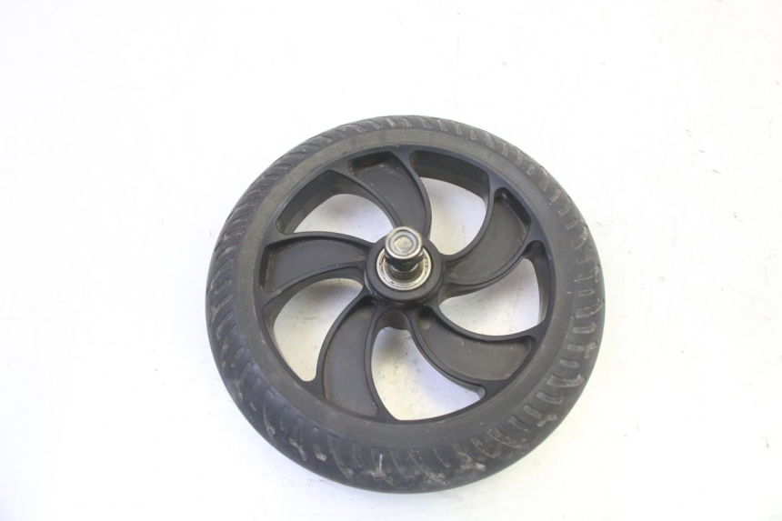 photo de VORDERRADFELGE UND REIFEN MOOVWAY Z8 1