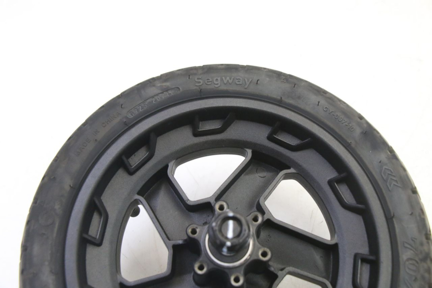 photo de VORDERRADFELGE UND REIFEN SEGWAY NINEBOT ZT3 PRO 1