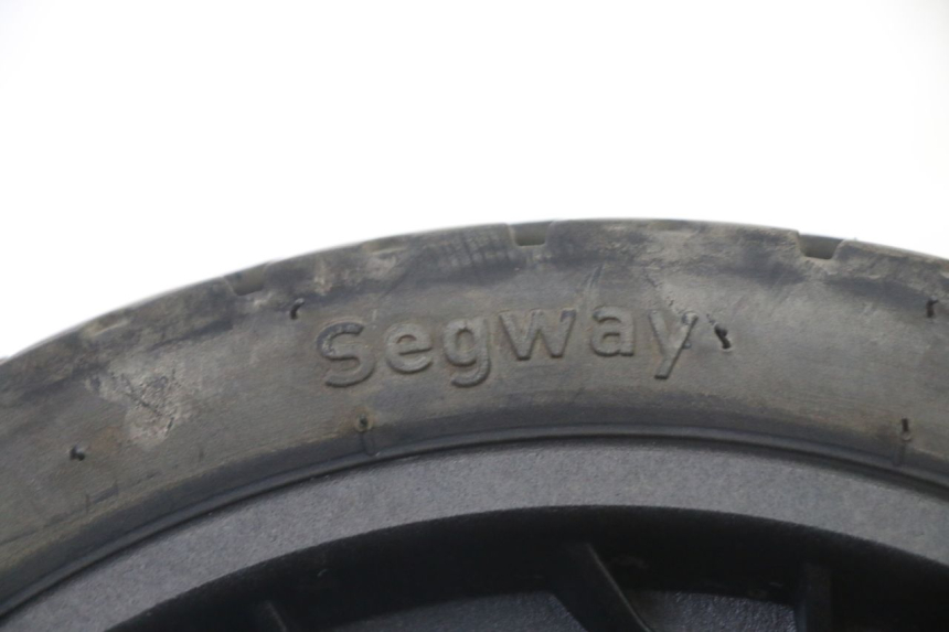 photo de VORDERRADFELGE UND REIFEN SEGWAY NINEBOT ZT3 PRO 1