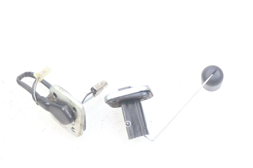 photo de KRAFTSTOFFTANKMESSSTAB PIAGGIO FLY 4T 50 (2013 - 2017)