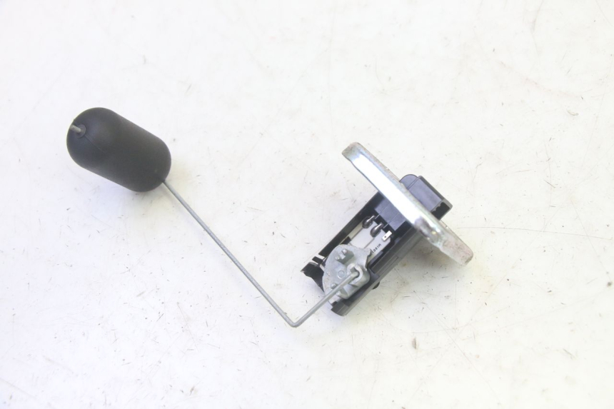 photo de KRAFTSTOFFTANKMESSSTAB PIAGGIO FLY 4T 50 (2013 - 2017) - Alternative Perspektive