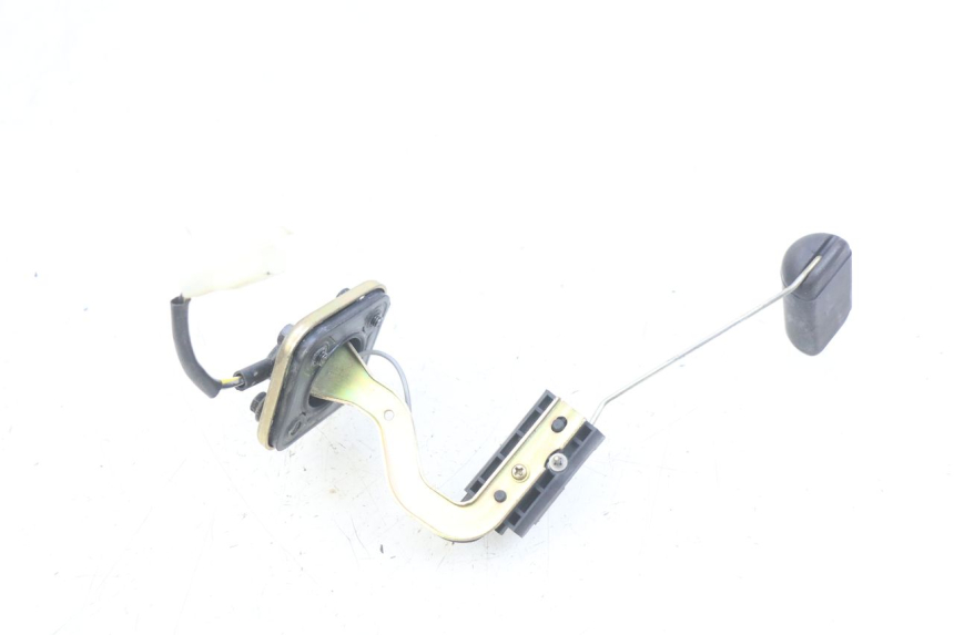 photo de KRAFTSTOFFTANKMESSSTAB PEUGEOT KISBEE 2T 50 (2010 - 2017)