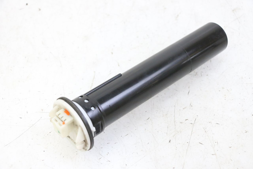 photo de KRAFTSTOFFTANKMESSSTAB PIAGGIO MP3 500 (2014 - 2016)