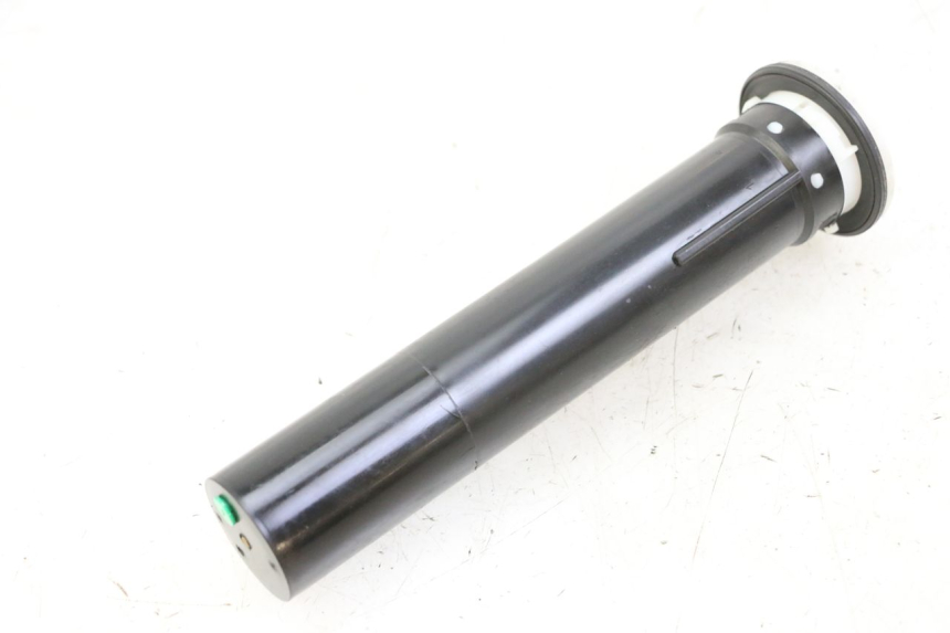 photo de KRAFTSTOFFTANKMESSSTAB PIAGGIO MP3 500 (2014 - 2016)