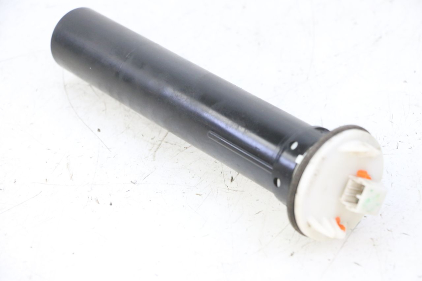 photo de KRAFTSTOFFTANKMESSSTAB PIAGGIO MP3 RL 250 (2007 - 2010)
