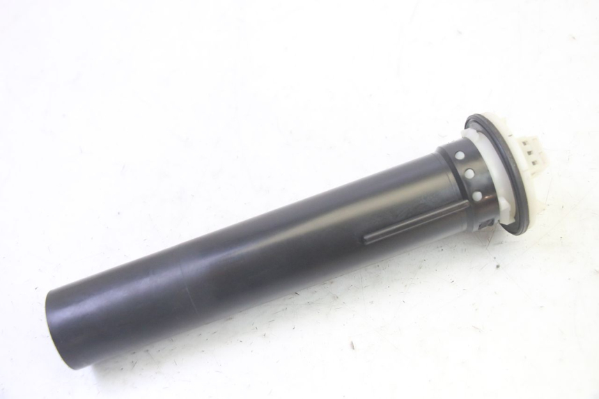 photo de KRAFTSTOFFTANKMESSSTAB PIAGGIO MP3 RL 250 (2007 - 2010) - Zoom auf Gebrauchszustand