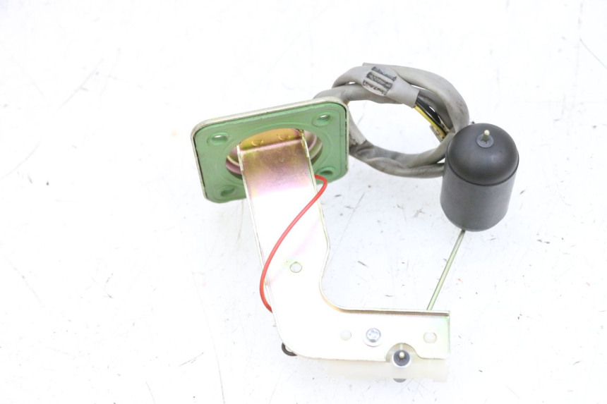 photo de KRAFTSTOFFTANKMESSSTAB PIAGGIO NEW TYPHOON 50 (2018 - 2021) - Zoom auf Gebrauchszustand