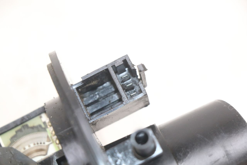 photo de KRAFTSTOFFTANKMESSSTAB PEUGEOT SV 125 (1991 - 1994)