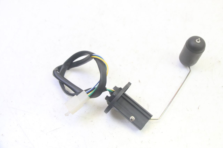 photo de KRAFTSTOFFTANKMESSSTAB TNT MOTOR ROMA 10' 4T 50 (2019 - 2022) - Detailansicht des Bauteils