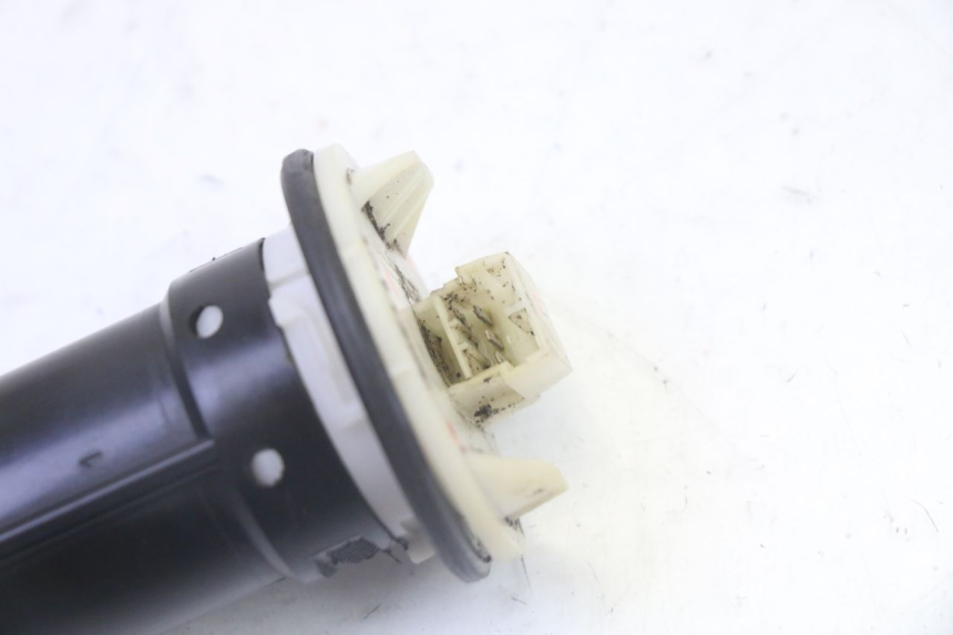 photo de KRAFTSTOFFTANKMESSSTAB GILERA RUNNER SP 50 (2009 - 2017)