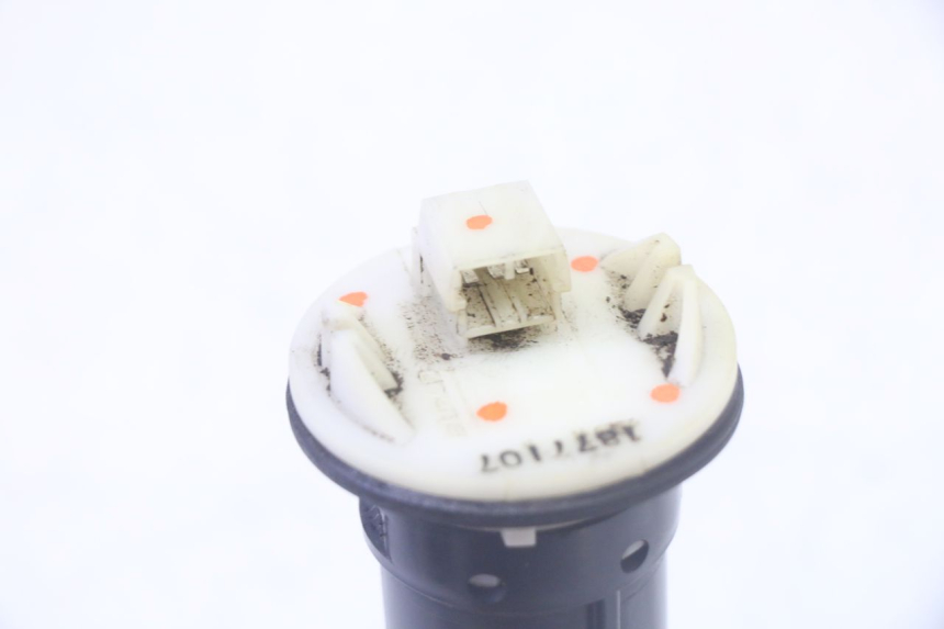 photo de KRAFTSTOFFTANKMESSSTAB GILERA RUNNER SP 50 (2009 - 2017)