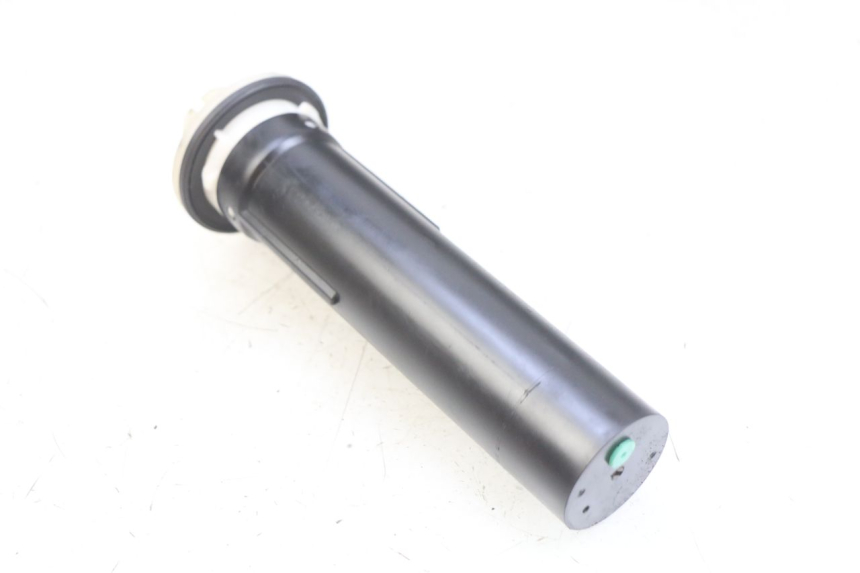 photo de KRAFTSTOFFTANKMESSSTAB APRILIA SCARABEO 100 (2003 - 2012)