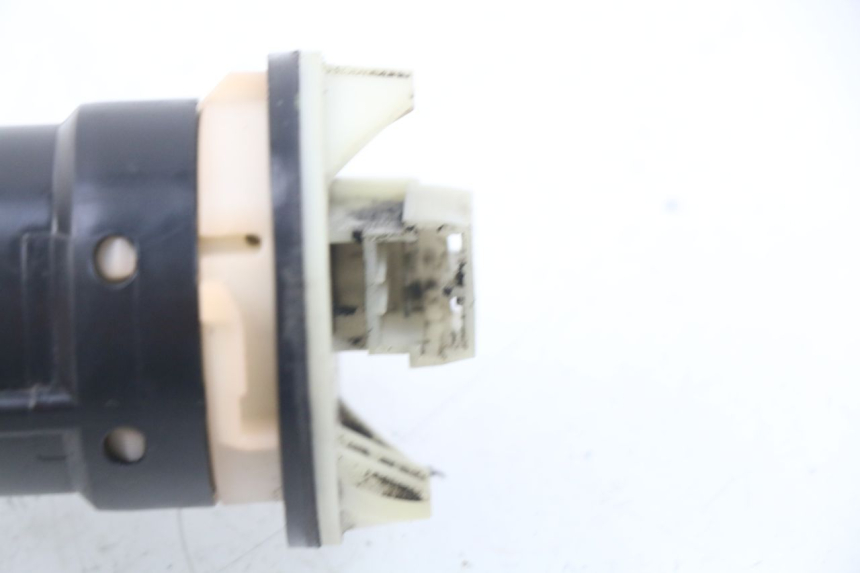 photo de KRAFTSTOFFTANKMESSSTAB PIAGGIO X8 125 (2004 - 2007)