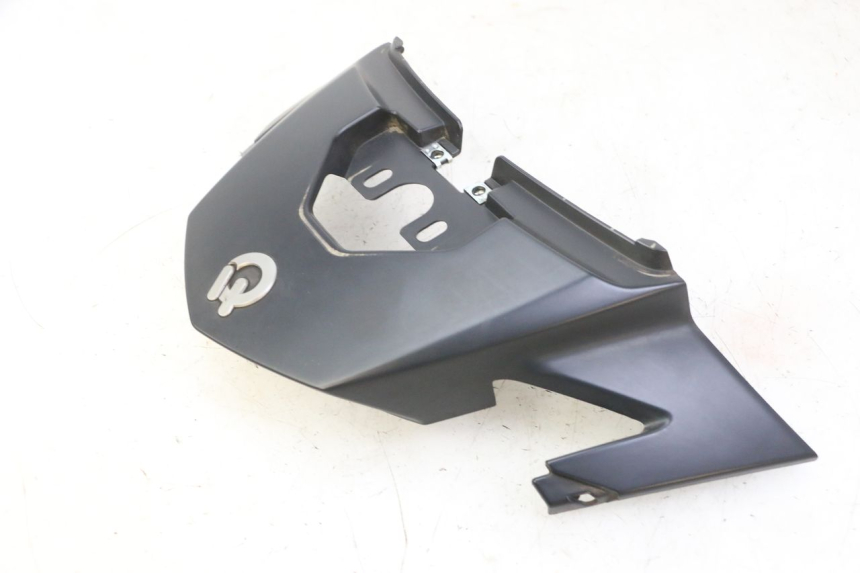 photo de VERKLEIDUNG HINTEN MITTE QUADRO 4 4D 350 (2015 - 2018)