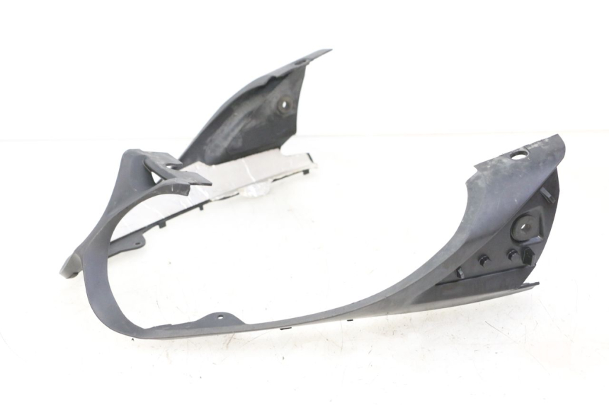 photo de VERKLEIDUNG HINTEN MITTE YAMAHA FZ6 FAZER S2 600 (2007 - 2011)