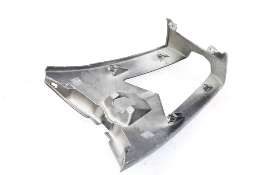 photo de VERKLEIDUNG HINTEN MITTE PEUGEOT GEOPOLIS RS 125 (2007 - 2009)