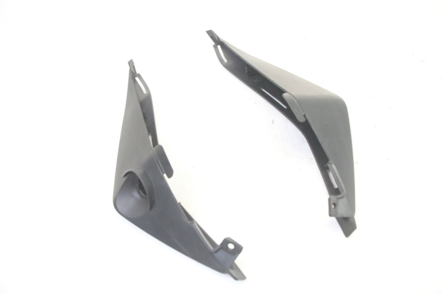 photo de VERKLEIDUNG HINTEN MITTE SUZUKI GSR 750 (2011 - 2017)