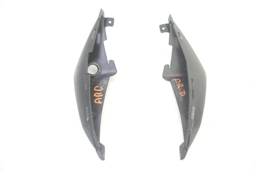 photo de VERKLEIDUNG HINTEN MITTE SUZUKI GSR 750 (2011 - 2017)