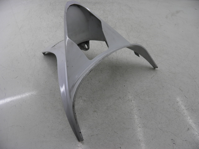 photo de VERKLEIDUNG HINTEN MITTE HONDA FES S-WING SWING 125 (2007 - 2015)