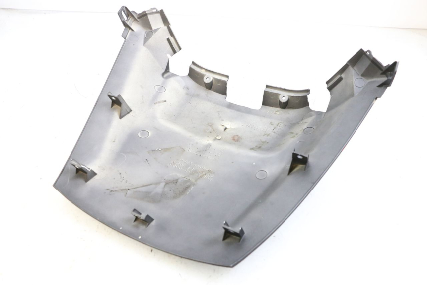 photo de VERKLEIDUNG HINTEN MITTE HONDA FJS SILVER WING SILVERWING 400 (2005 - 2008)