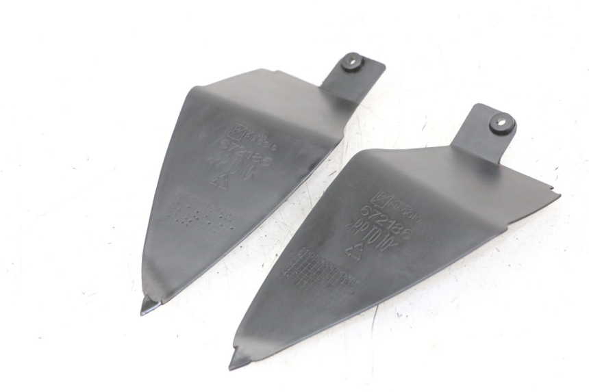 photo de VERKLEIDUNG HINTEN MITTE UNTER APRILIA SR MOTARD 50 (2012 - 2018)