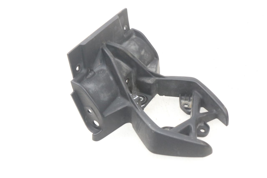 photo de VERKLEIDUNG HINTEN MITTE UNTER BMW R GS 1200 (2005 - 2007)