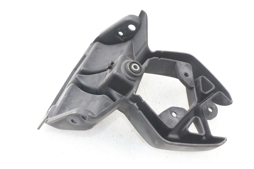 photo de VERKLEIDUNG HINTEN MITTE UNTER BMW R GS 1200 (2005 - 2007)