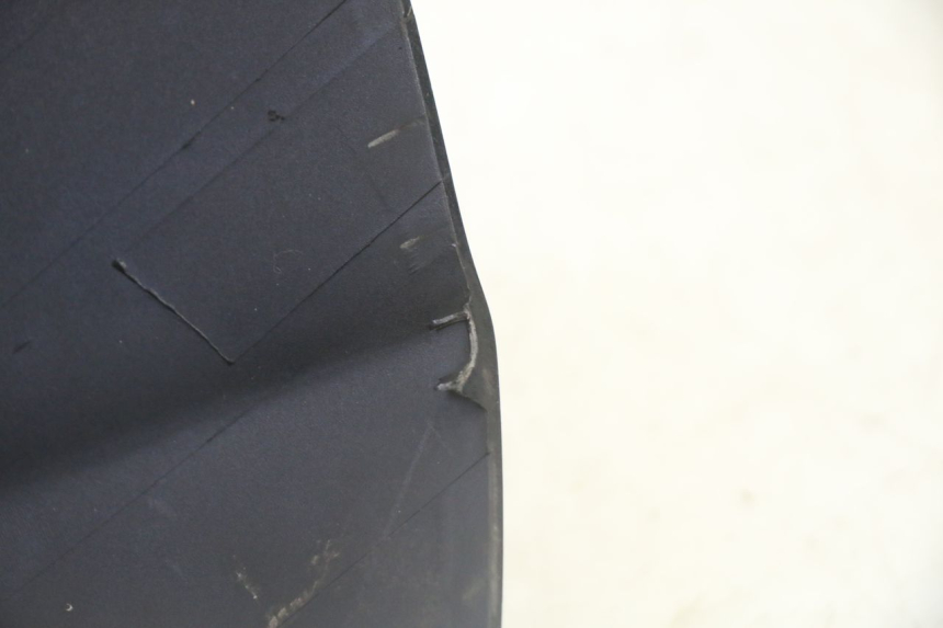 photo de UNTERE HINTERE VERKLEIDUNGSVERBINDUNG SUZUKI BURGMAN 125 (2007 - 2014)