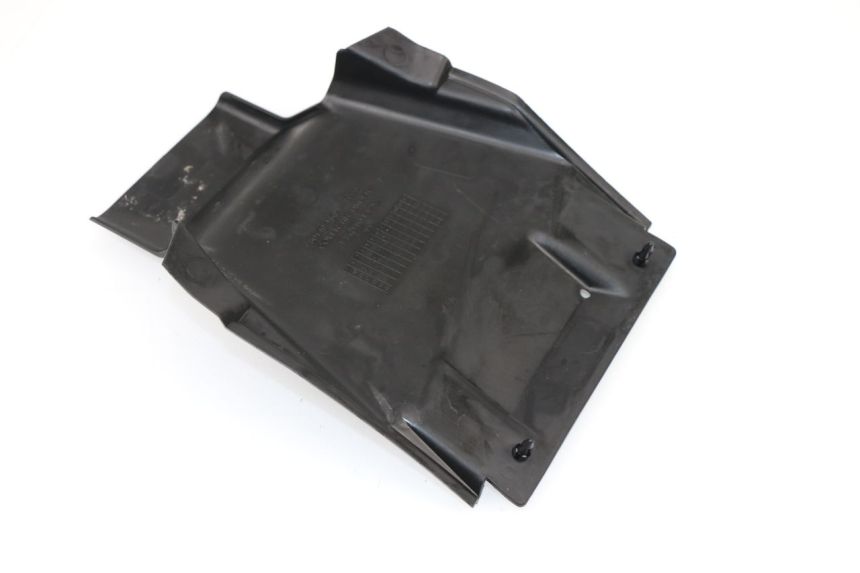 photo de VERKLEIDUNG HINTEN MITTE UNTER HONDA CBR R 125 (2011 - 2016)