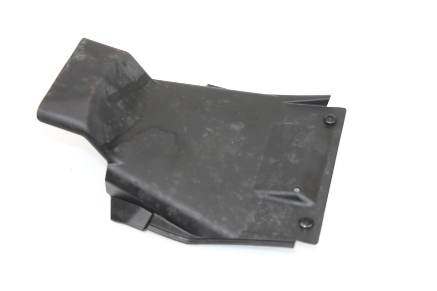 photo de VERKLEIDUNG HINTEN MITTE UNTER HONDA CBR R 125 (2011 - 2016)