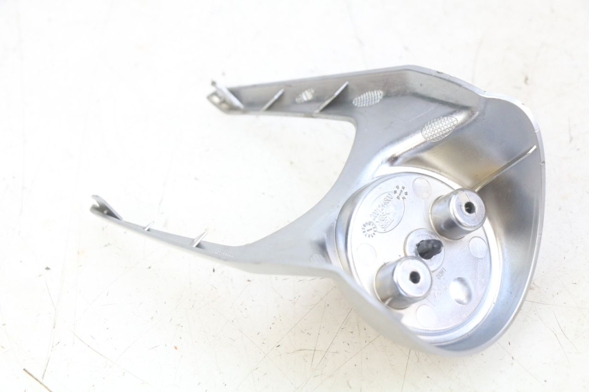 photo de UNTERE HINTERE VERKLEIDUNGSVERBINDUNG PEUGEOT DJANGO 4T 50 (2014 - 2019)