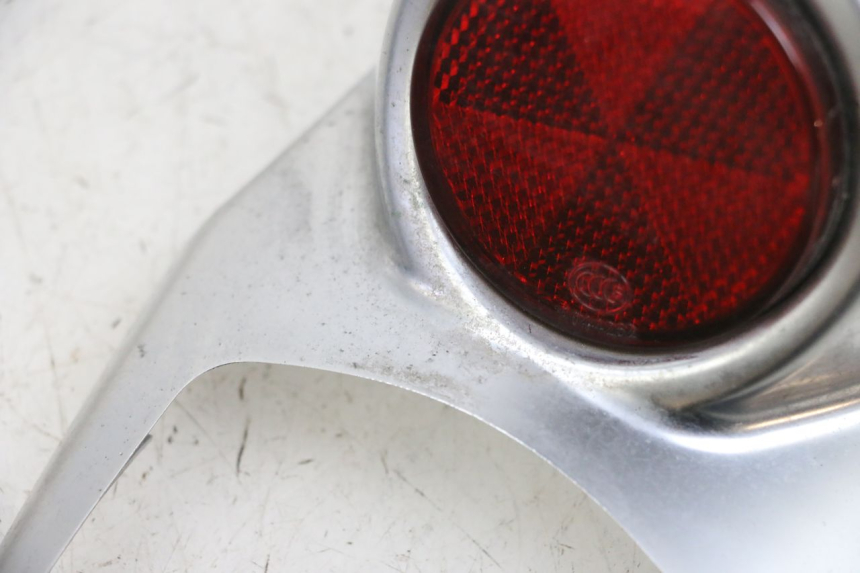 photo de UNTERE HINTERE VERKLEIDUNGSVERBINDUNG PEUGEOT DJANGO 4T 50 (2014 - 2019) - Technische Nahaufnahme