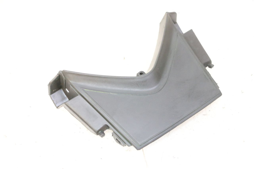 photo de VERKLEIDUNG HINTEN MITTE UNTER STAHO FH 50 (2018 - 2019)