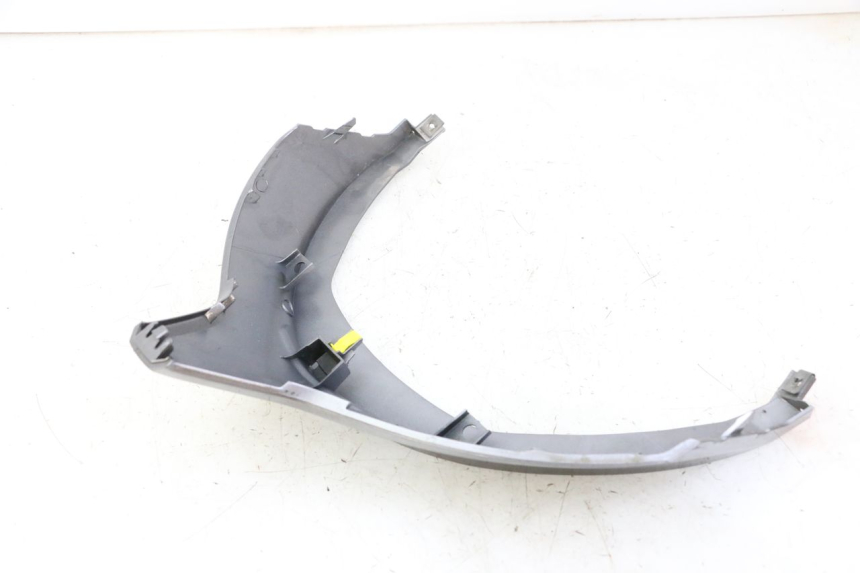 photo de VERKLEIDUNG HINTEN MITTE UNTER HONDA FORZA ABS 300 (2013 - 2019)