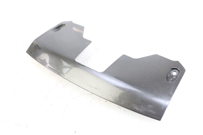 photo de VERKLEIDUNG HINTEN MITTE UNTER HONDA FJS SILVER WING SILVERWING 400 (2005 - 2008)