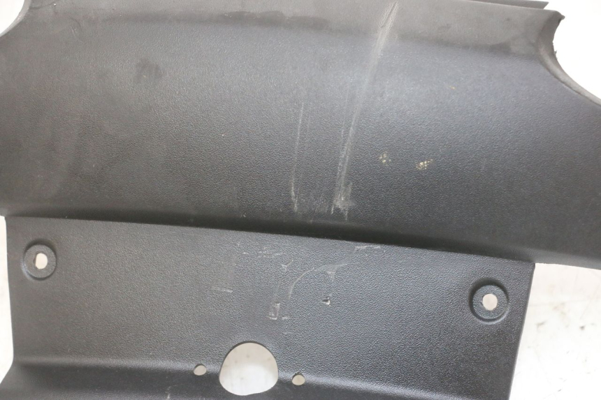photo de VERKLEIDUNG HINTEN MITTE UNTER PIAGGIO MP3 LT 300 (2010 - 2016)