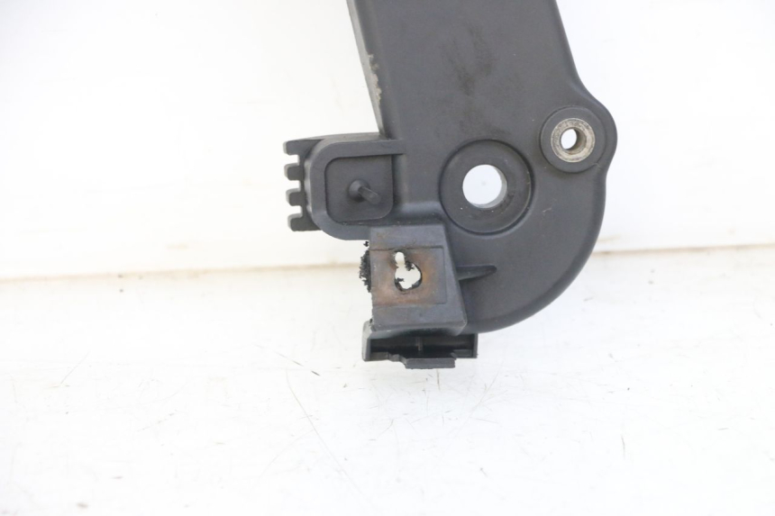 photo de VERKLEIDUNG HINTEN MITTE UNTER MBK OVETTO 4T 50 (2008 - 2016)