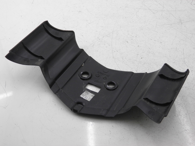 photo de VERKLEIDUNG HINTEN MITTE UNTER PEUGEOT LUDIX 2 PRO 4T 50 (2008 - 2013)