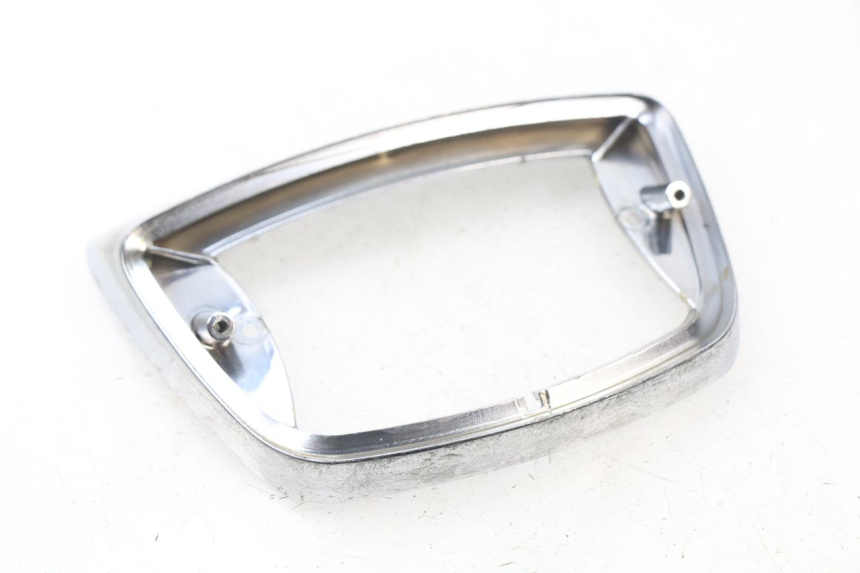photo de VERKLEIDUNG HINTEN MITTE UNTER PIAGGIO VESPA LX 2T 50 (2005 - 2013)