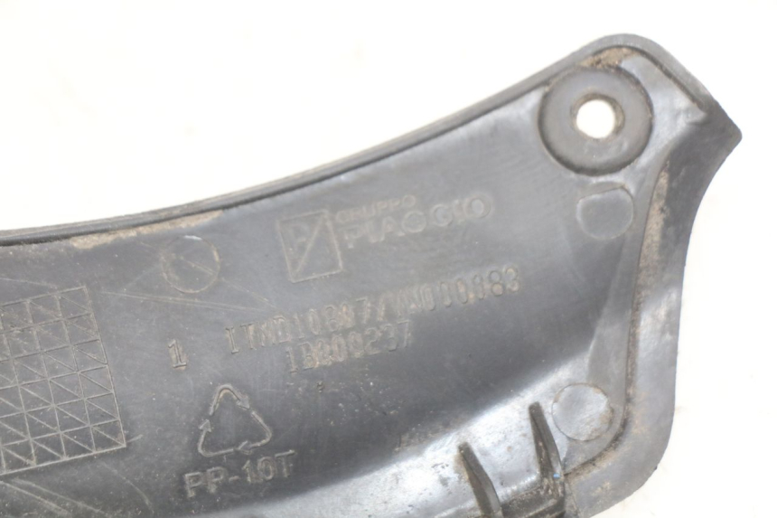 photo de UNTERE HECKVERKLEIDUNGSECKE PIAGGIO VESPA PRIMAVERA 2T 50 (2013 - 2018)