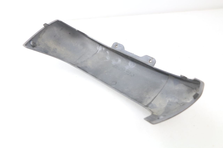 photo de VERKLEIDUNG HINTEN MITTE UNTER PIAGGIO X9 125 (2000 - 2003)