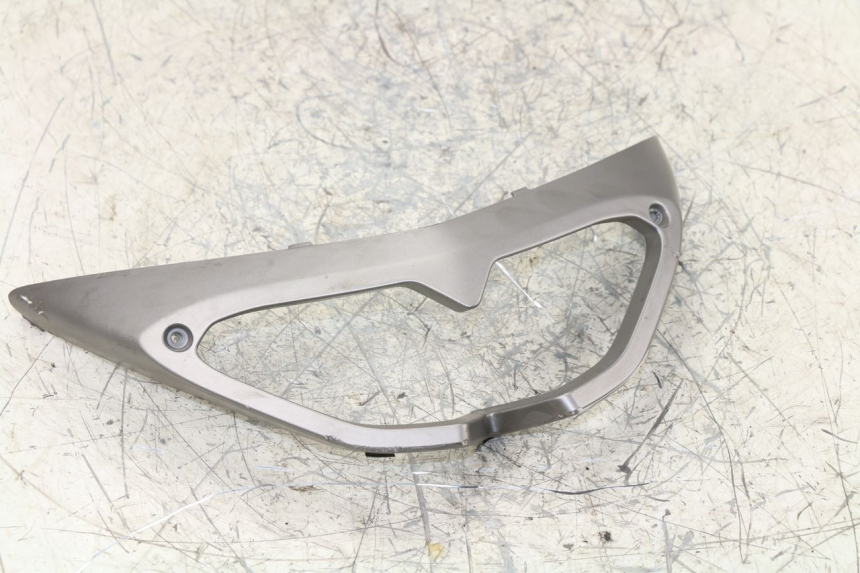 photo de VERKLEIDUNG HINTEN MITTE UNTER RIEJU RS SPORT NAKED 50 (2013 - 2018)