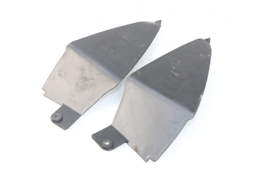 photo de UNTERE HINTERE VERKLEIDUNGSVERBINDUNG APRILIA SR 2T 50 (2012 - 2017)