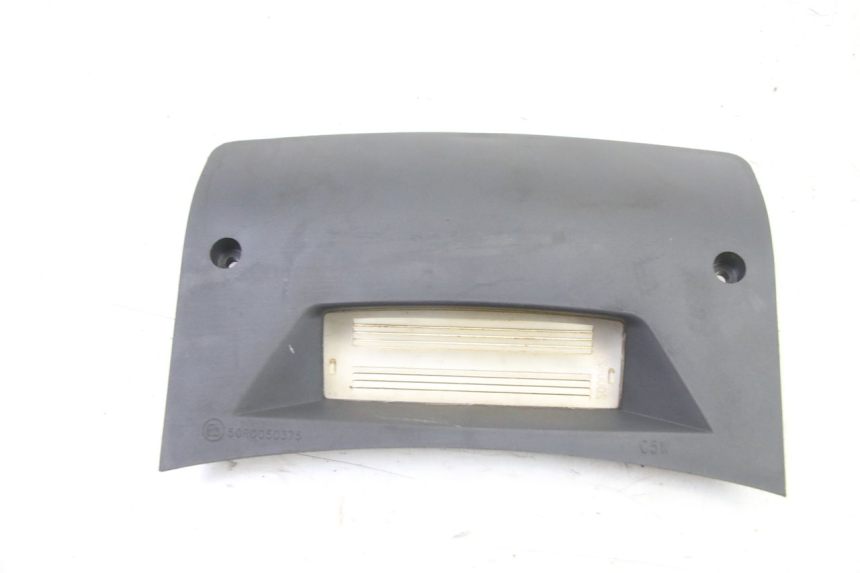 photo de VERKLEIDUNG HINTEN MITTE UNTER PIAGGIO SUPER LX 125 (2000 - 2003)