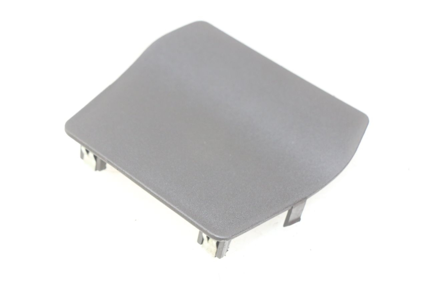 photo de UNTERE HINTERE VERKLEIDUNGSVERBINDUNG APRILIA SXR 50 (2021 - 2023)