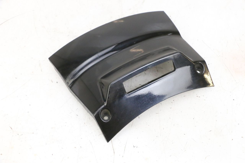 photo de VERKLEIDUNG HINTEN MITTE UNTER PIAGGIO X8 125 (2004 - 2007) - Hauptansicht