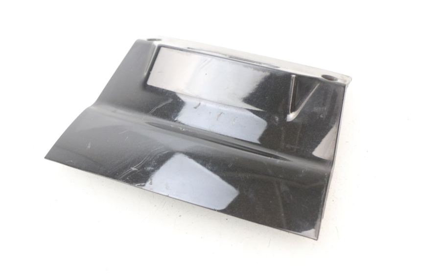 photo de UNTERE HINTERE VERKLEIDUNGSVERBINDUNG PIAGGIO XEVO - X EVO 125 (2007 - 2016)