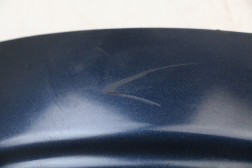 photo de UNTERE HINTERE VERKLEIDUNGSVERBINDUNG PIAGGIO XEVO - X EVO 125 (2007 - 2016) - Zoom auf Gebrauchszustand