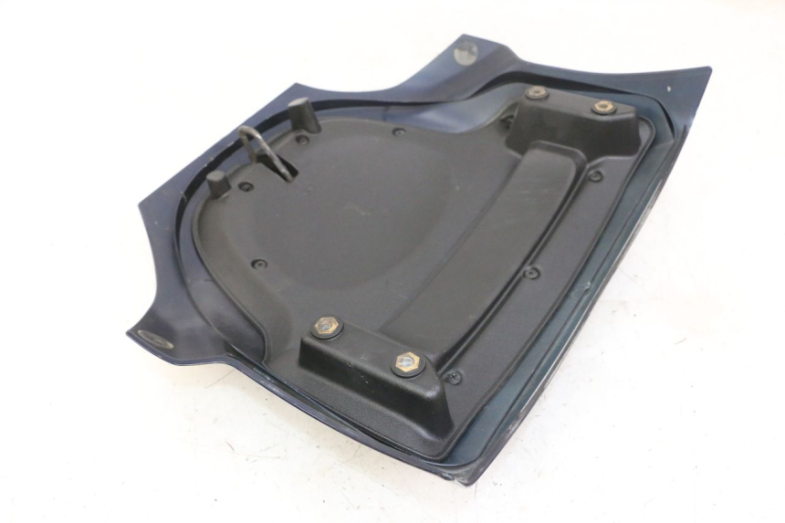 photo de VERKLEIDUNG HINTEN MITTE PIAGGIO MP3 LT 300 (2010 - 2016)