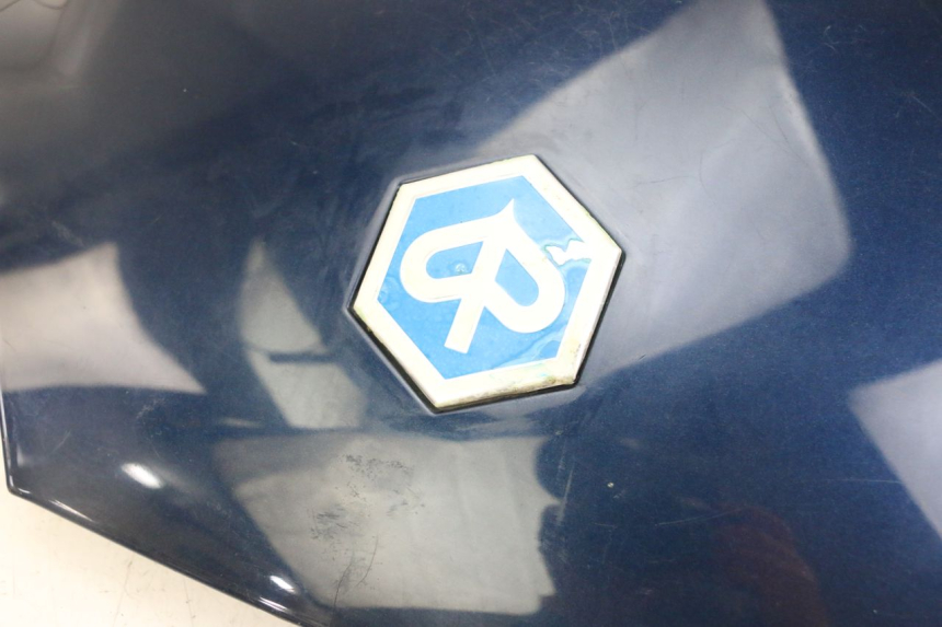 photo de VERKLEIDUNG HINTEN MITTE PIAGGIO MP3 LT 300 (2010 - 2016)
